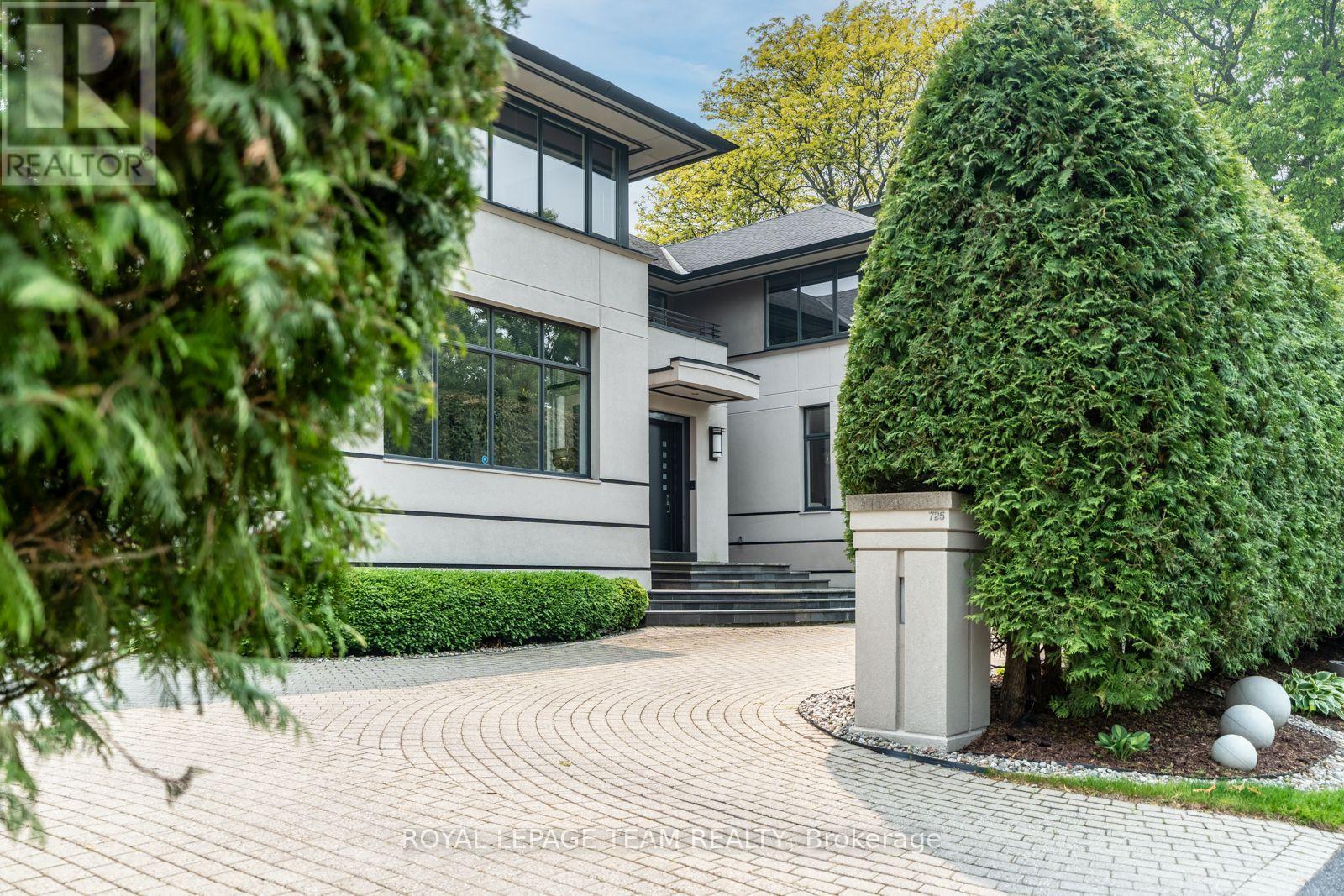 725 MANOR AVENUE - Image 41