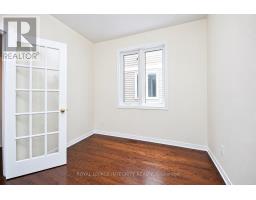 104 Whitestone Drive, Ottawa, ON K2C4C5 Photo 12