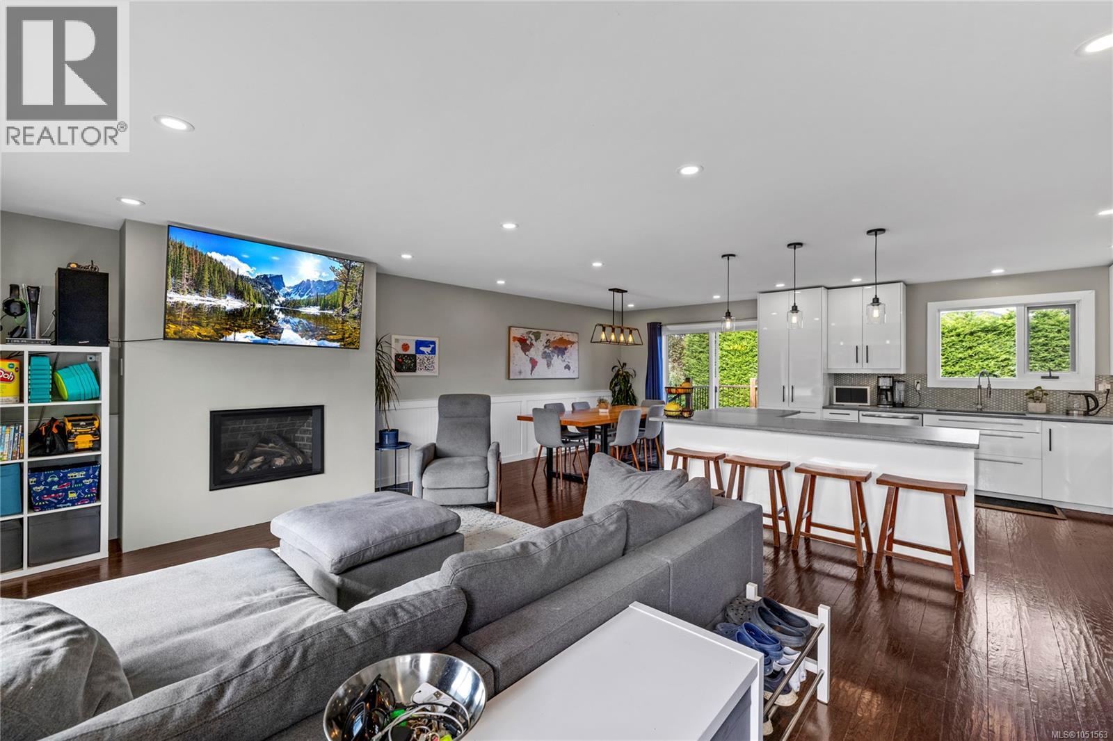 107 Moss Ave - Image 18