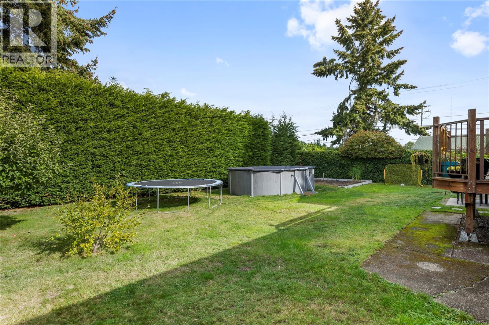 107 Moss Ave - 12
