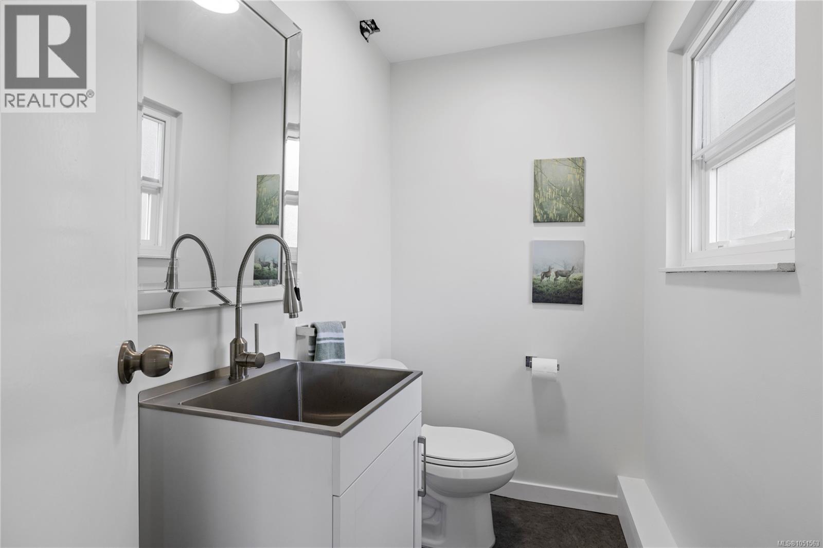 107 Moss Ave - 19