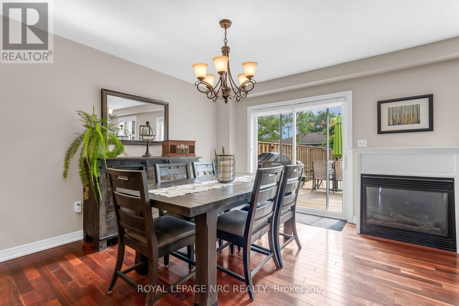31 THOROLD ROAD E - Image 10