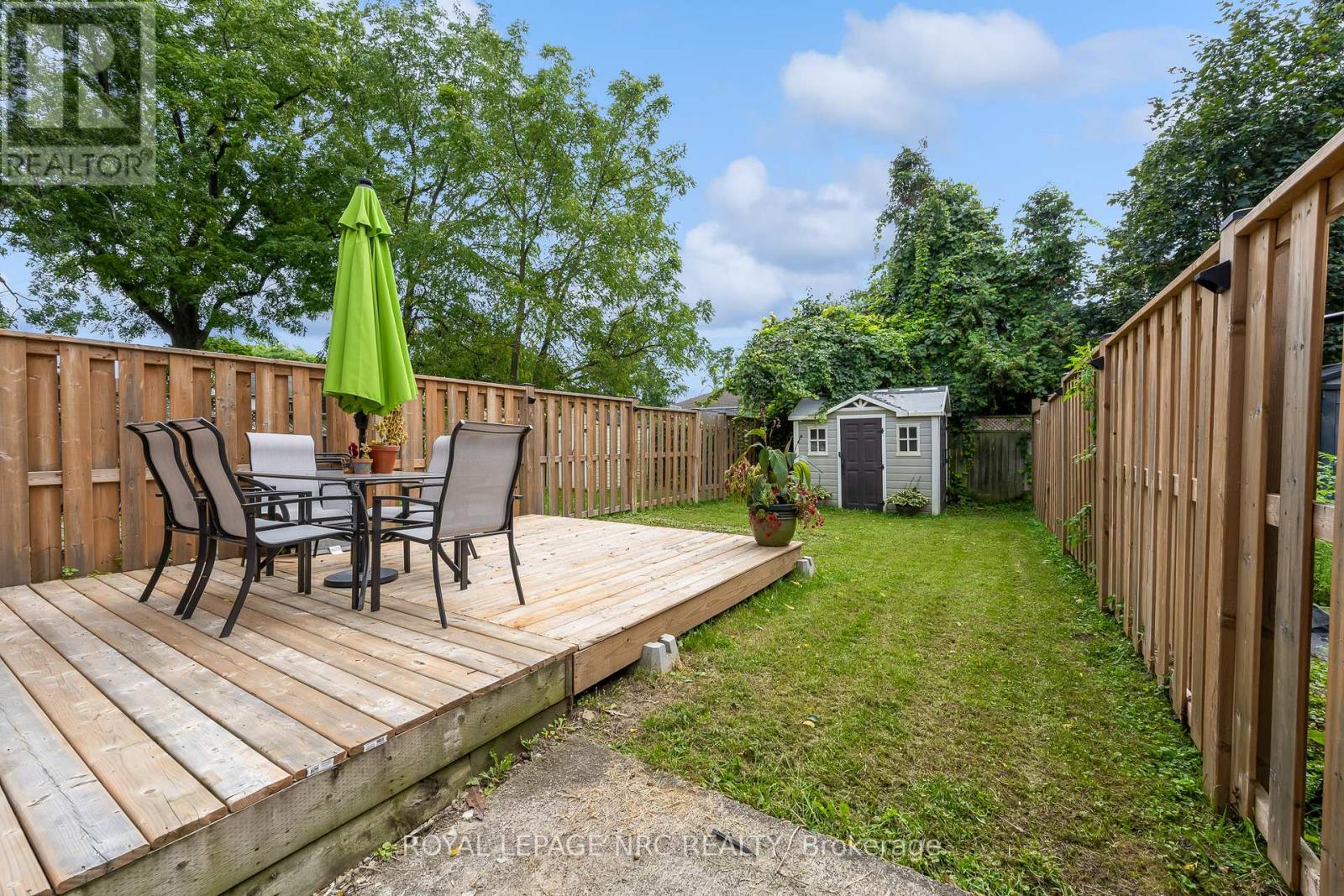 31 THOROLD ROAD E - 32