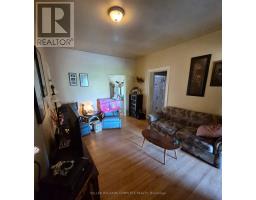 20 Carleton Street N, Thorold, ON L2V2A4 Photo 11
