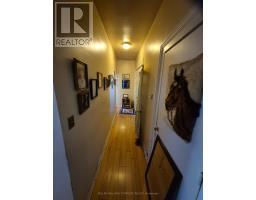 20 Carleton Street N, Thorold, ON L2V2A4 Photo 12