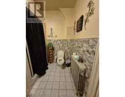 20 Carleton Street N, Thorold, ON L2V2A4 Photo 13