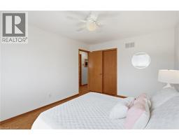 Living room - 36 Algonquin Court, Hamilton, ON L8T4T3 Photo 15