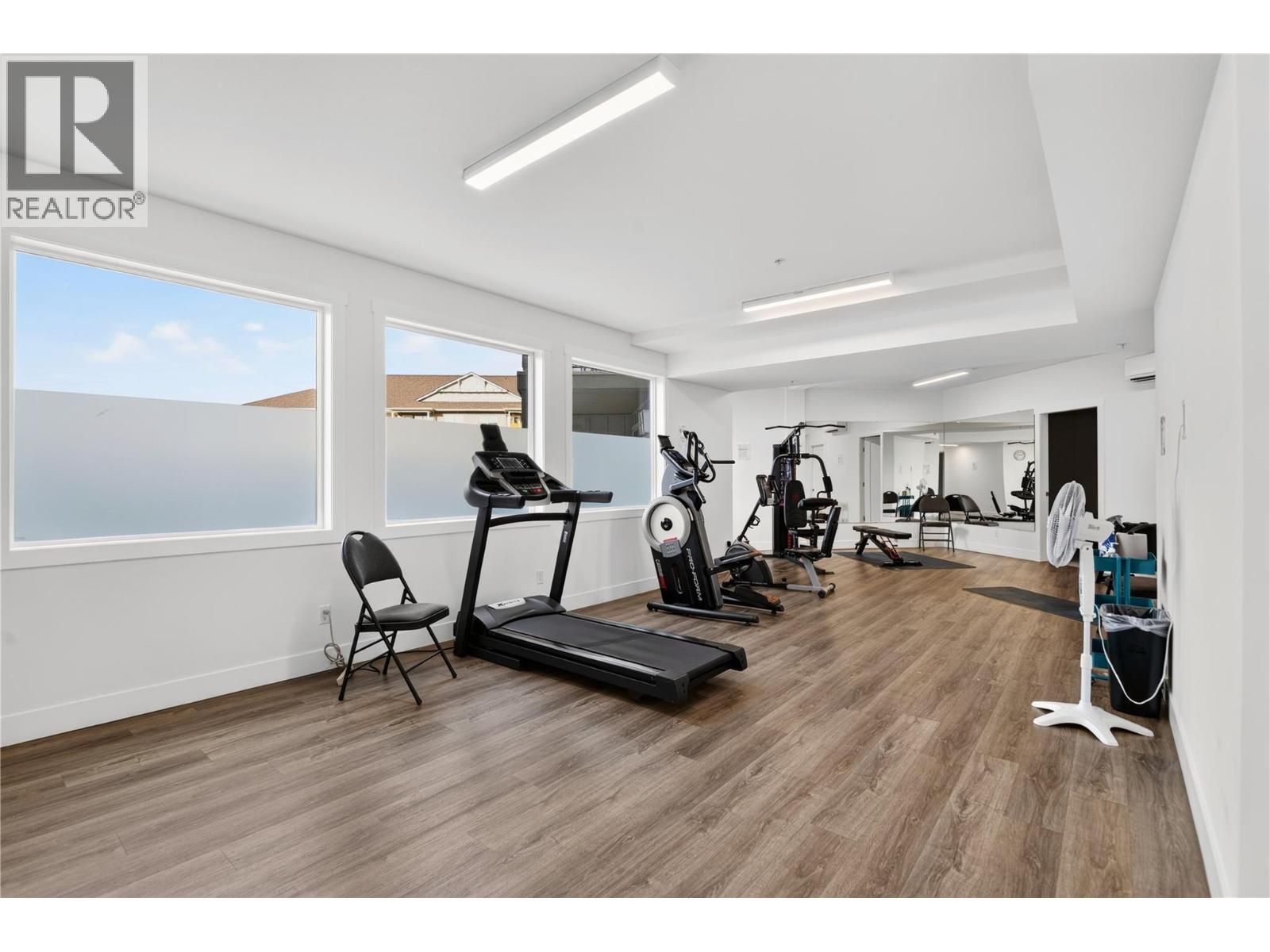 #103 3090 Burtch Road - 25