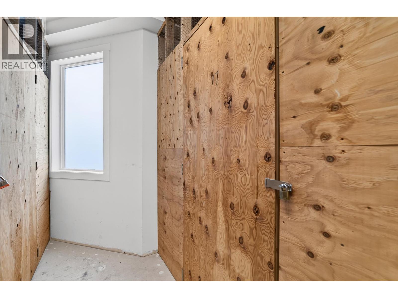 #103 3090 Burtch Road - 27