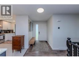 Primary Bedroom - 891 Gleneagles Drive, Kamloops, BC V2E1K2 Photo 7