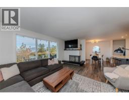Dining room - 891 Gleneagles Drive, Kamloops, BC V2E1K2 Photo 10