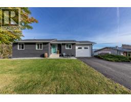 Foyer - 891 Gleneagles Drive, Kamloops, BC V2E1K2 Photo 6