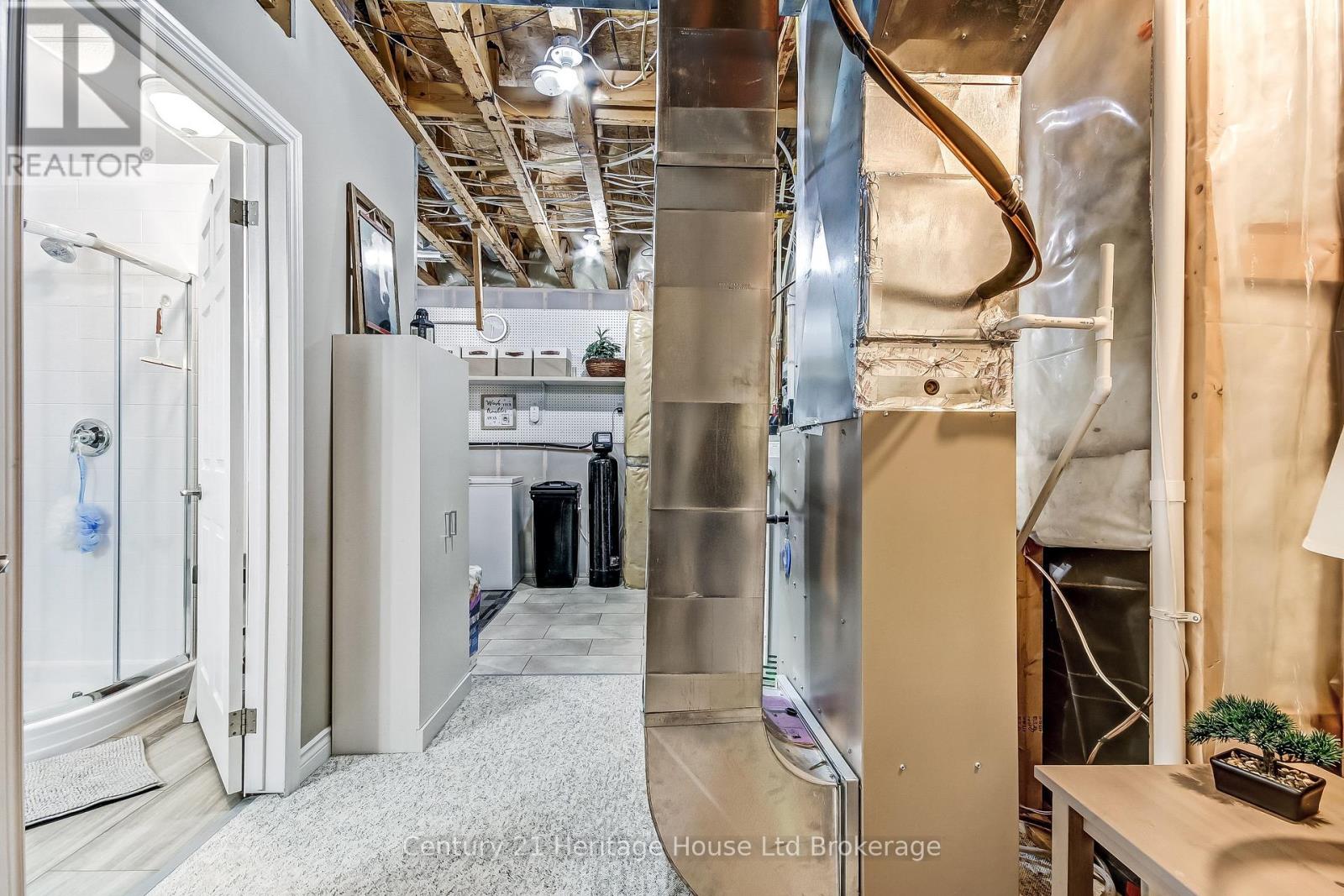 #1 19 ANDERSON STREET - Image 23