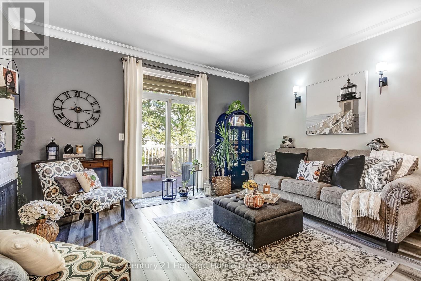 #1 19 ANDERSON STREET - 8