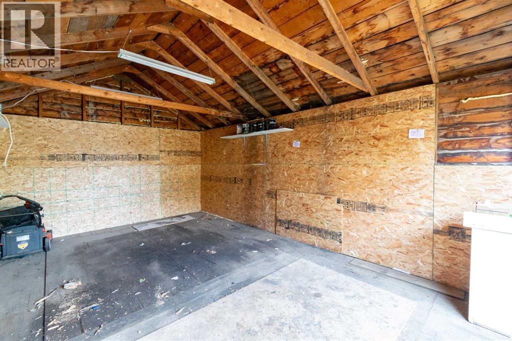 Listing photo – 4706 48 Street, Stettler