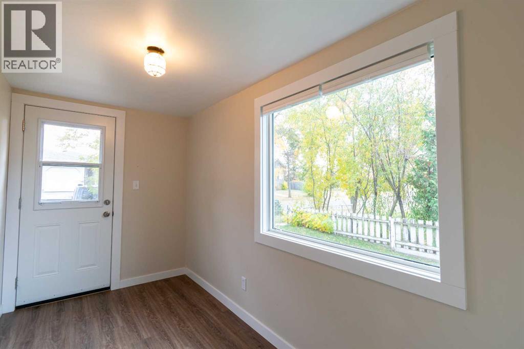 Listing photo – 4706 48 Street, Stettler