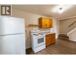 3pc Bathroom - 4706 48 Street, Stettler, AB T0C2L0 Photo 8