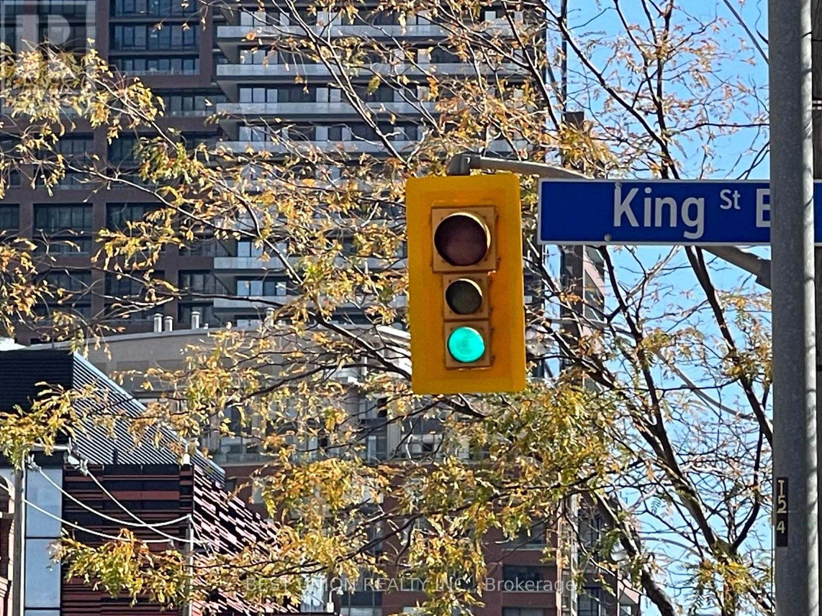 1313- 318 King Street East, Toronto, ON
