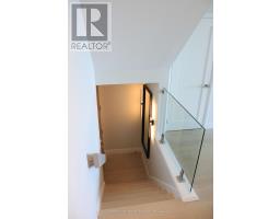 2431 - 33 Harbour Square, Toronto, ON M5J2G2 Photo 12