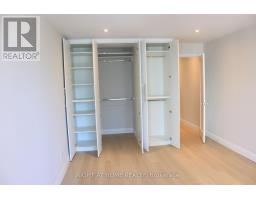 2431 - 33 Harbour Square, Toronto, ON M5J2G2 Photo 17