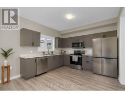214 Cubitt Street, Clearview, ON L0M1S0 Photo 9