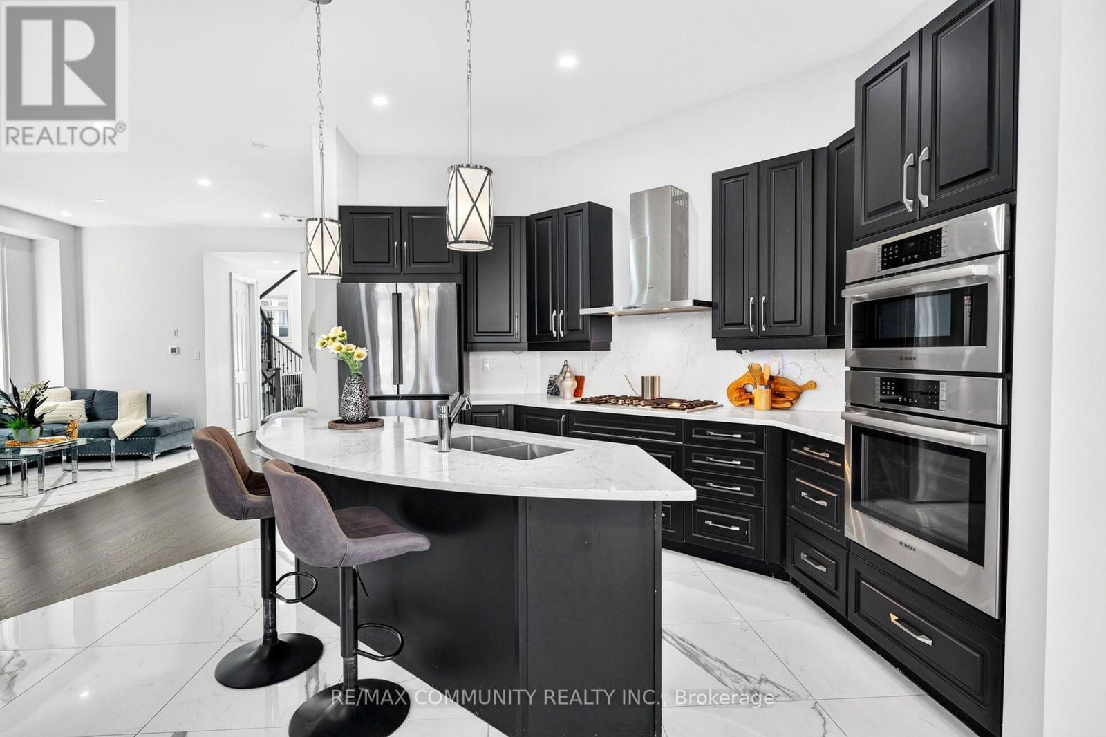 144 Auckland Drive, Whitby, ON photo 13