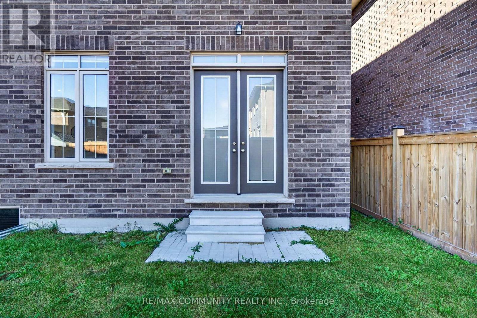 144 AUCKLAND DRIVE - 45