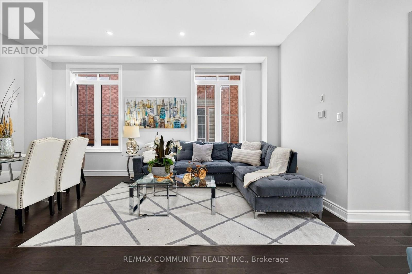 144 AUCKLAND DRIVE - 7