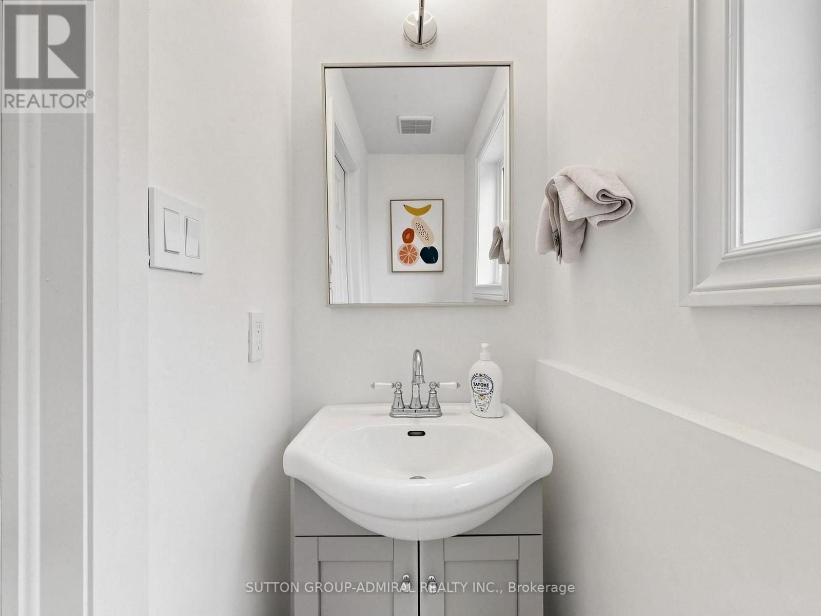 10 SILVER OAKS BOULEVARD - 12