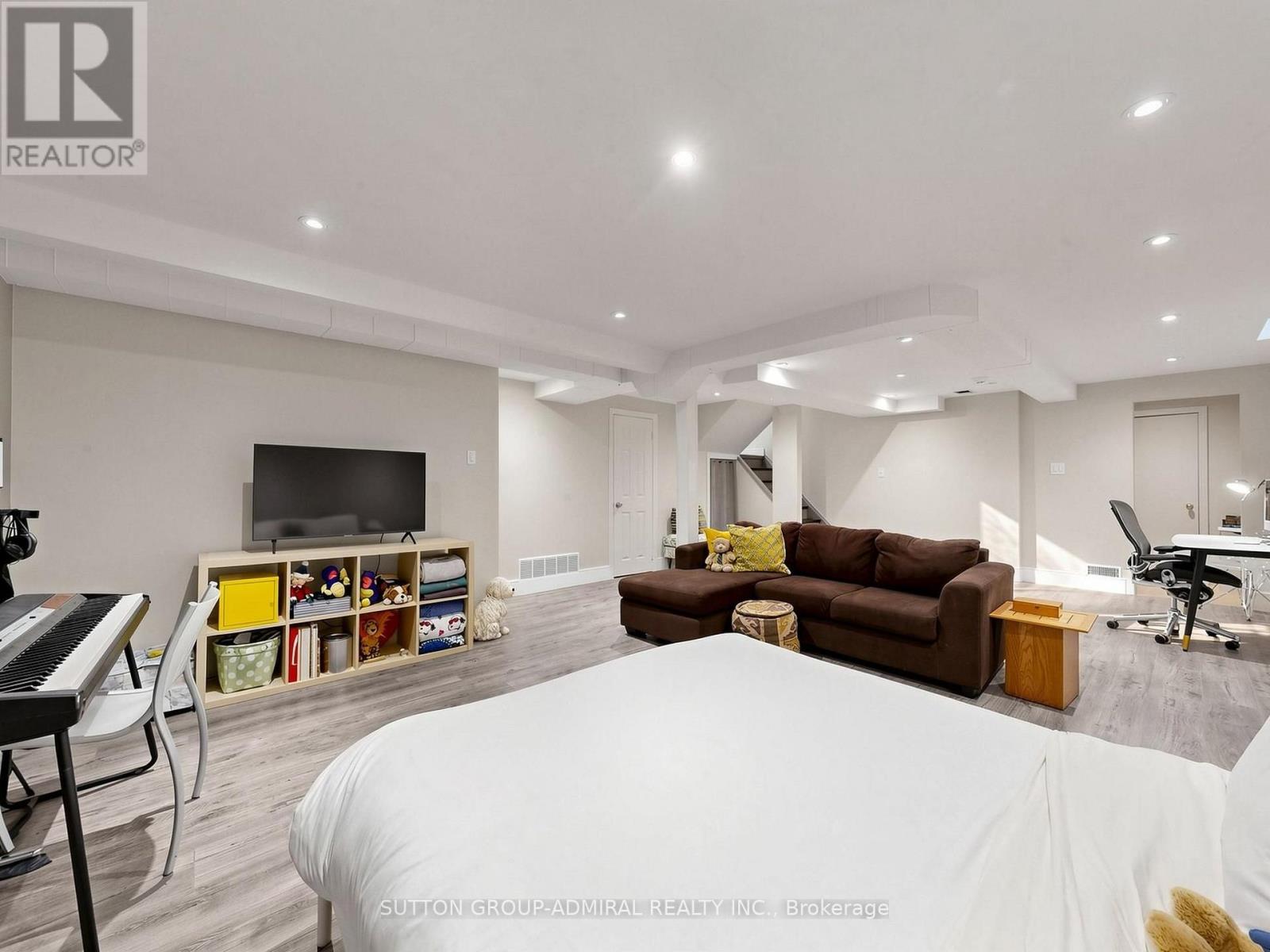 10 Silver Oaks Boulevard, Vaughan, ON photo 24