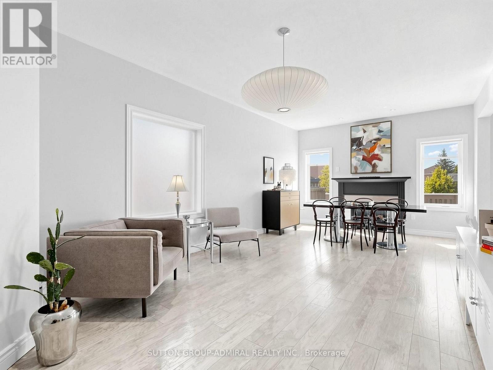 10 SILVER OAKS BOULEVARD - 3