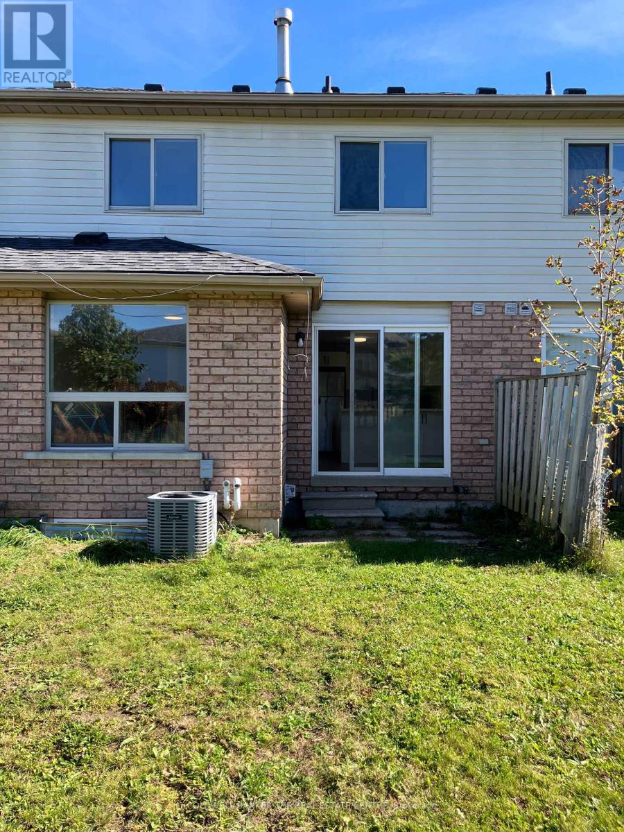 141 BLACK CHERRY CRESCENT, Barrie (Holly) — photo 11