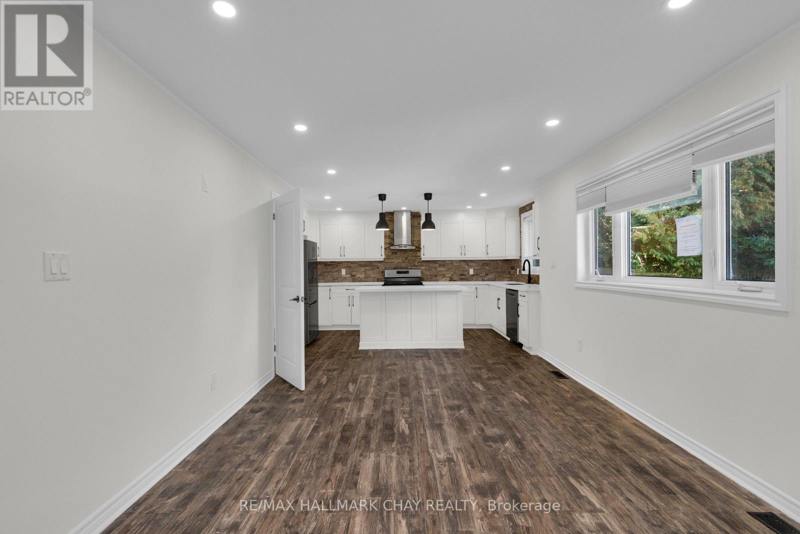 3391 BEACHVIEW AVENUE - 7