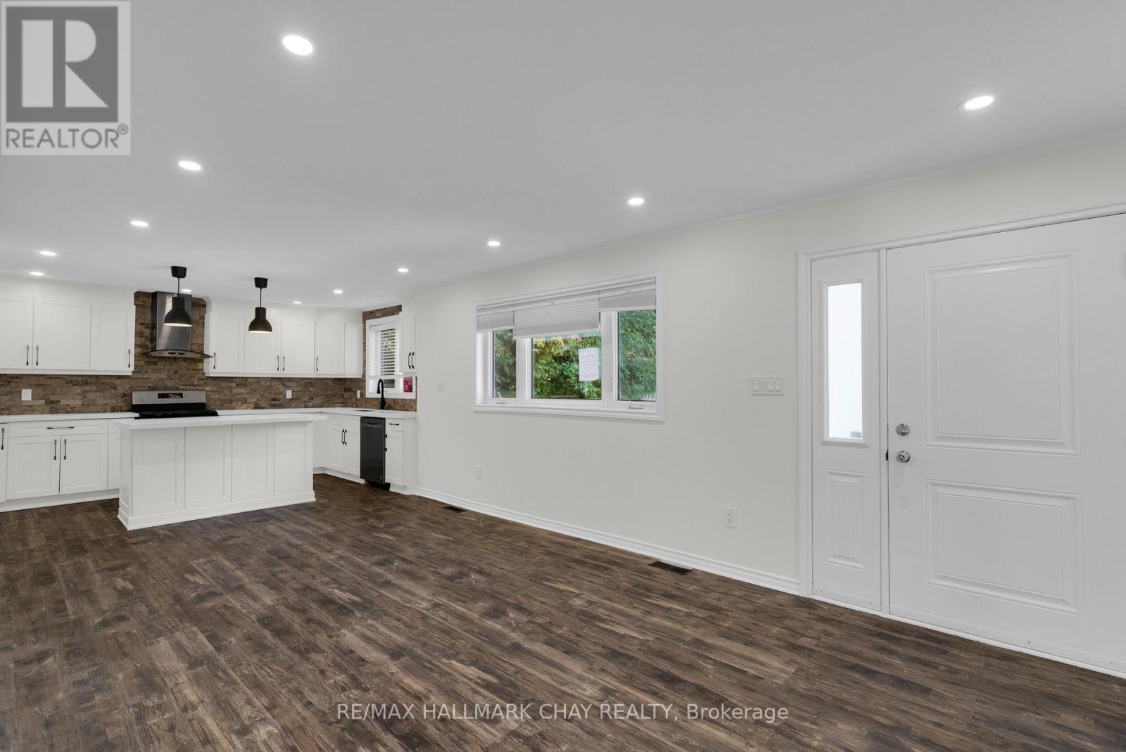 3391 BEACHVIEW AVENUE - 8