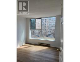 419 - 222 The Esplanade, Toronto, ON M5A4M8 Photo 7