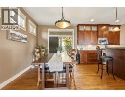 Dining room - 547 Mt. Tanner Place, Coldstream, BC V1B4B4 Photo 12