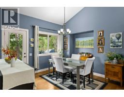 4pc Ensuite bath - 2095 Bernau Court, Lake Country, BC V4V2M7 Photo 9