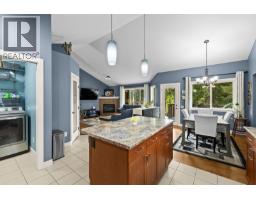 2095 Bernau Court, Lake Country, BC V4V2M7 Photo 12