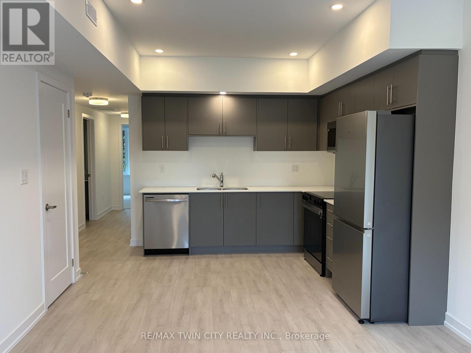 80- 42 LOWES Road West, Guelph, ON photo 3