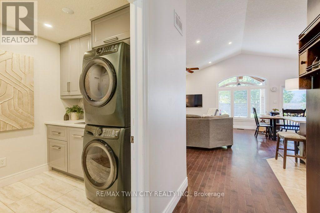 27 Coral Gables Crescent, Woolwich, ON photo 12