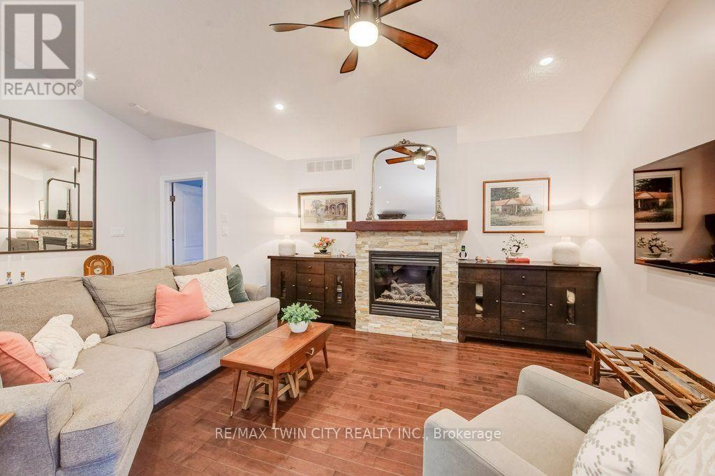 27 CORAL GABLES CRESCENT - 22