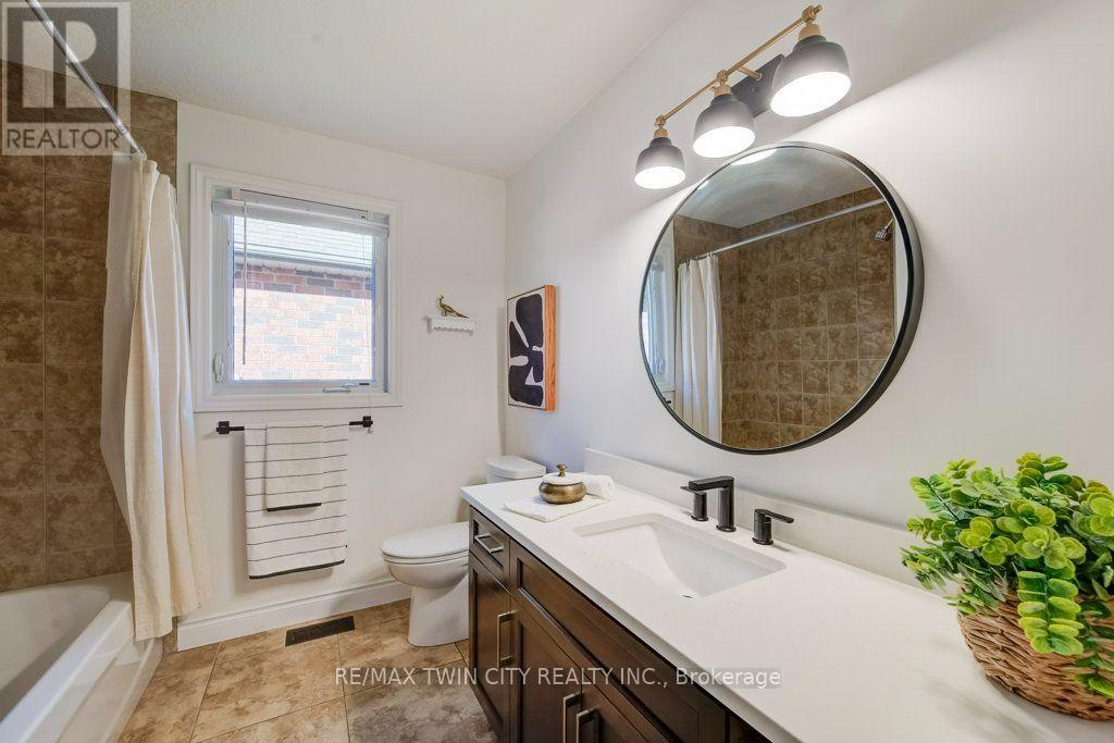 27 Coral Gables Crescent, Woolwich, ON photo 9
