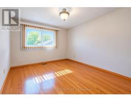 Primary Bedroom - 34 Glen Castle Drive, Hamilton, ON L8G2Z4 Photo 8