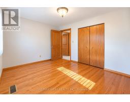 Bedroom 2 - 34 Glen Castle Drive, Hamilton, ON L8G2Z4 Photo 9