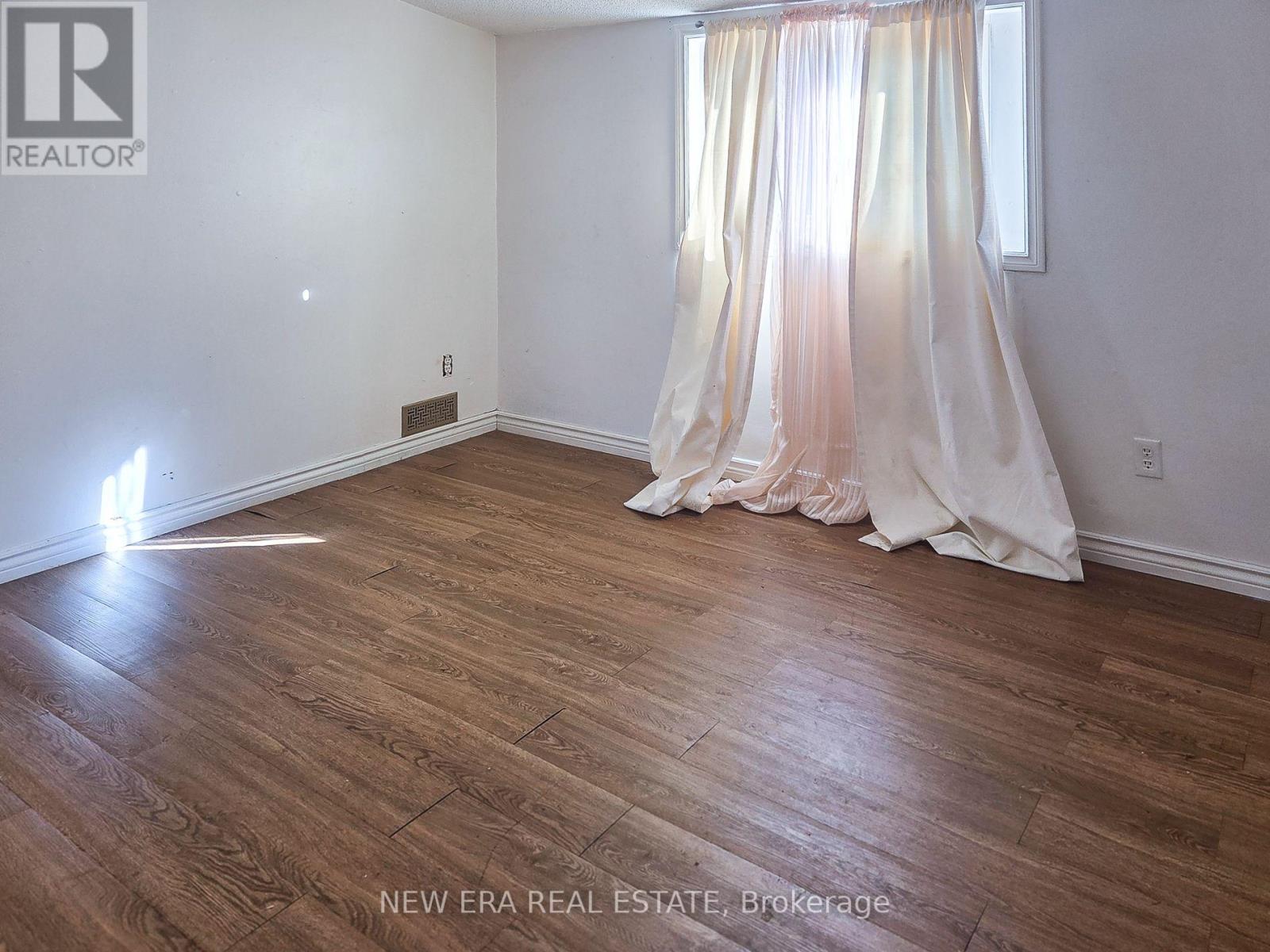 212 Niagara Street, St. Catharines, ON photo 21