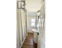 Upper - 301 Wallace Ave Avenue S, Welland, ON L3B1R8 Photo 8
