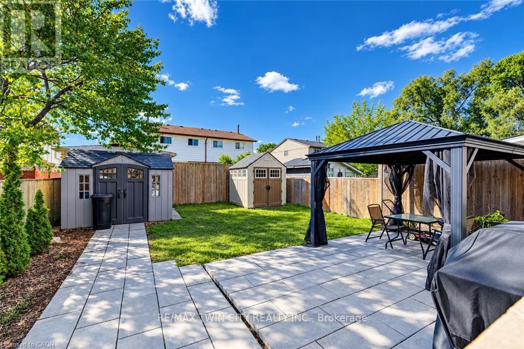 136 SEKURA Crescent, Cambridge, ON photo 31