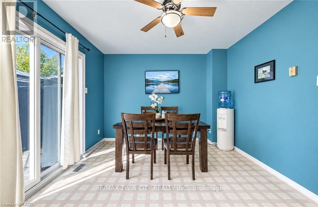136 SEKURA Crescent, Cambridge, ON photo 8