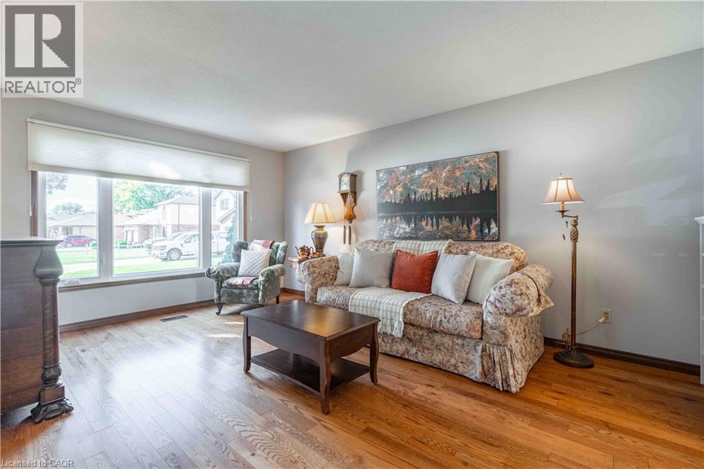 15 CLARE INNIS Court - 8