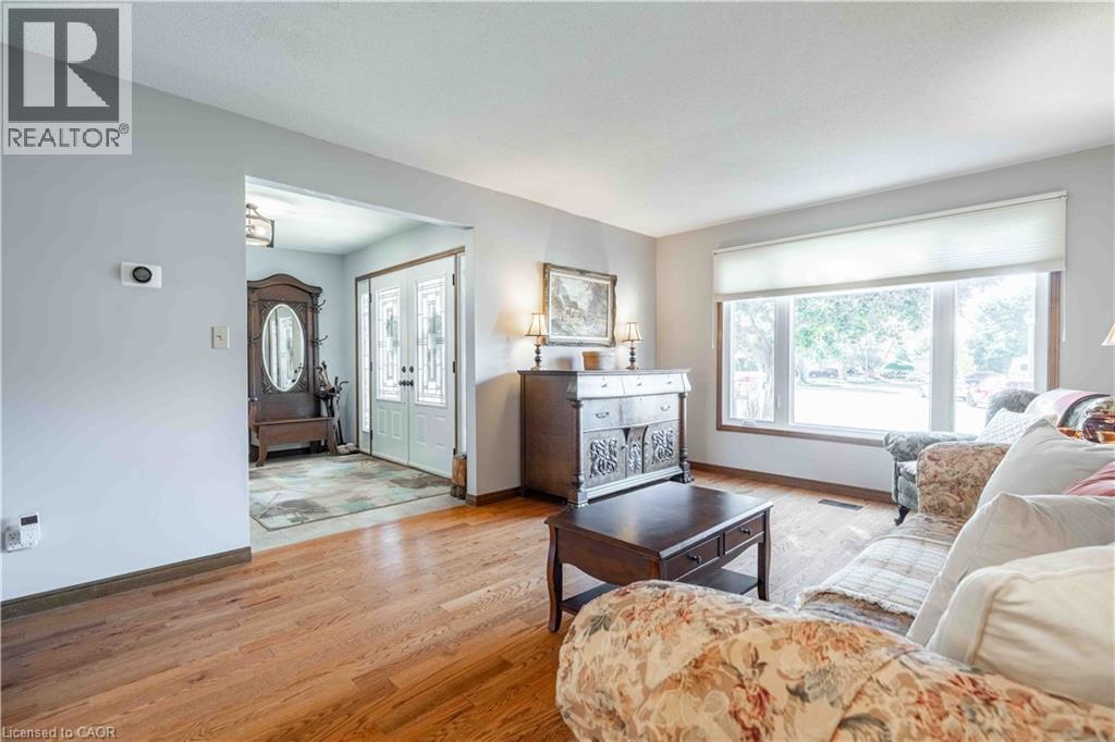 15 CLARE INNIS Court - 9